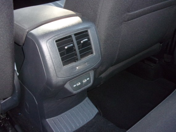VOLKSWAGEN T-Roc T-Roc TDI DSG-013.jpg
